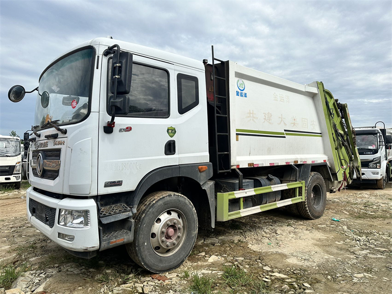 東風(fēng)D9 國六12方擺臂壓縮式垃圾車